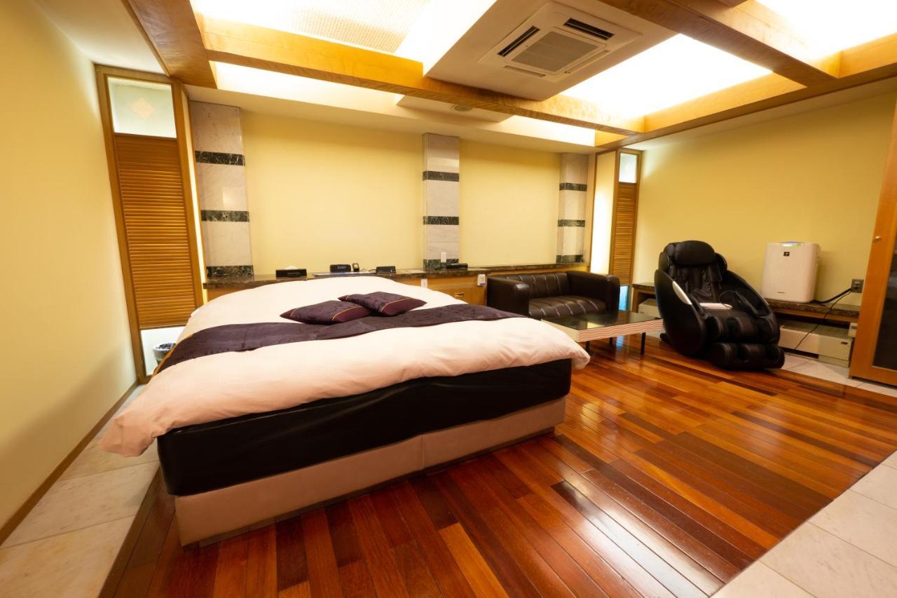 Hotel Rplus日高 (Adults Only) Hidaka  Bagian luar foto