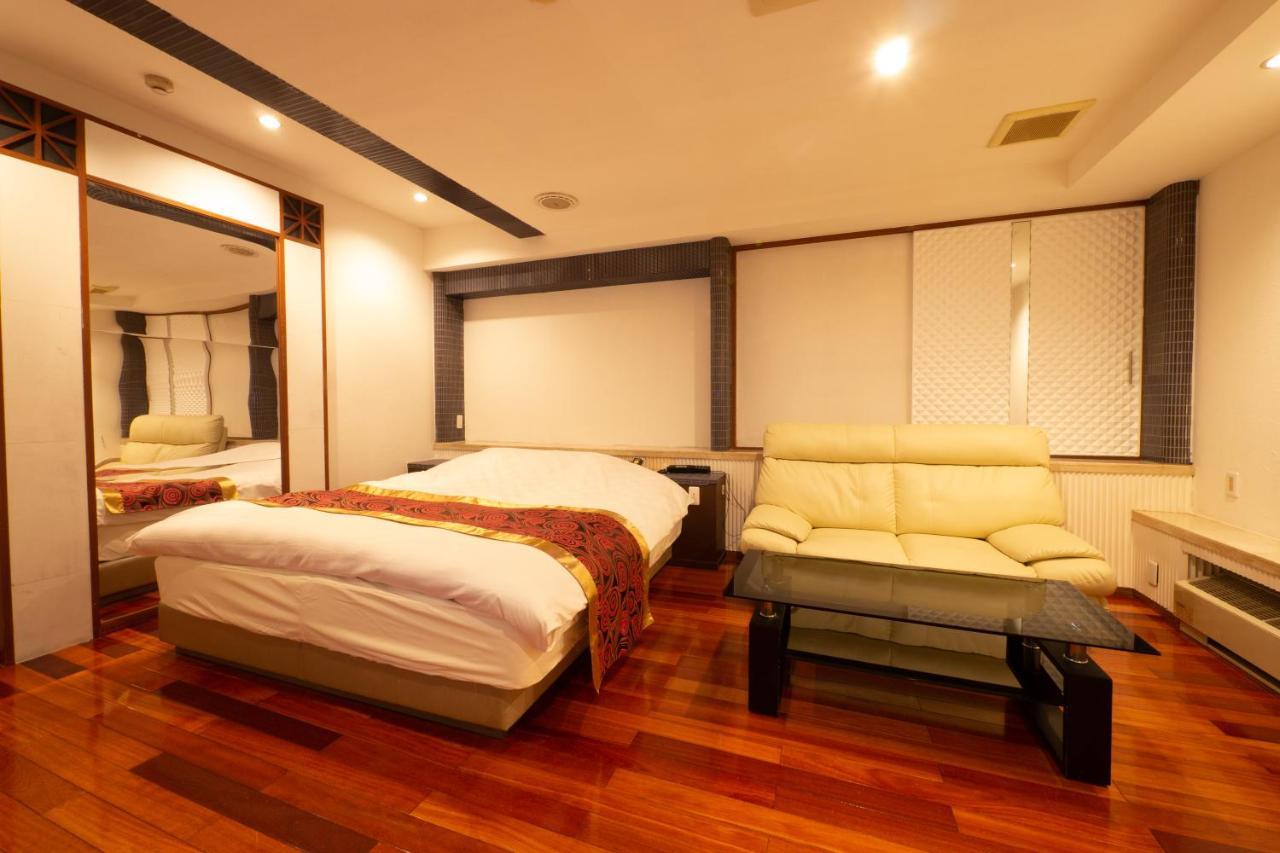 Hotel Rplus日高 (Adults Only) Hidaka  Bagian luar foto